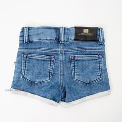 Conjunto Mon Shorts jeans e camiseta gatinha Ser Garota - Espoleta Malagueta