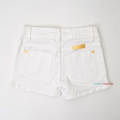 Shorts Pituchinhus off white na internet