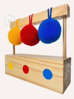 Caja para colgar pelotas tejidas de colores - comprar online