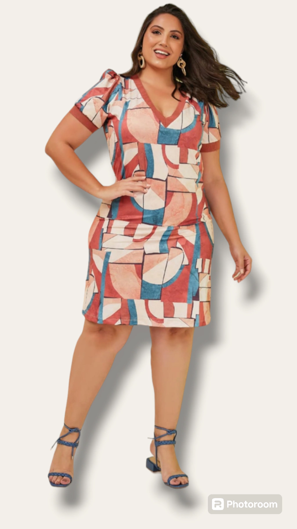 Vestido Curto Estampado Fluid Manga Princesa Plus Size