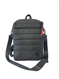 PREVENTA Matera Puffer Porta Notebook - comprar online