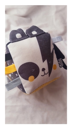 Cubo Sensorial Panda · BOWIE · (+ 3 meses)