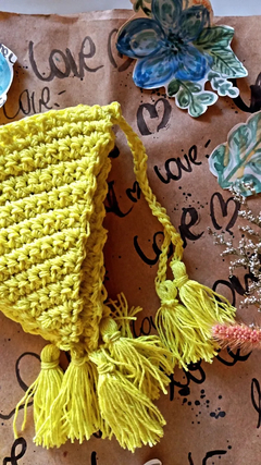 Banderin crochet AMARILLO - comprar online