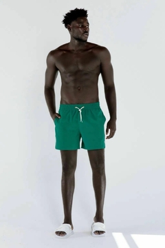short volley verde bandeira - carazzo | moda masculina