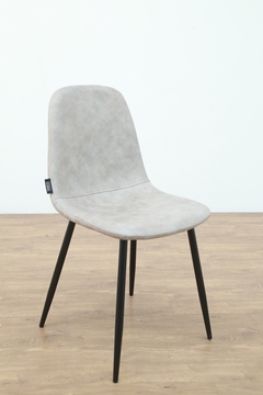 Silla New Eames Tapizada Ecocuero Gris Claro Pata Negra