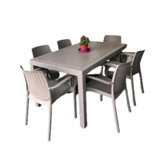 Set de mesa con seis sillas para exterior color capuchino, ideal para reuniones al aire libre.