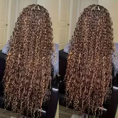 Imagem do cabelo humano cacheado com luzes, solto. (cabelo 100% humano)