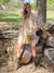 VESTIDO DE LINO CON VOLADOS BEIGE - comprar online