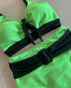 Biquíni Cropped Neon. - CLOE MODA PRAIA