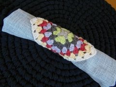 Sousplat de croche+ guardanapo de linho + Porta Guardanapo de crochet - comprar online