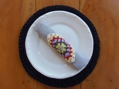 Sousplat de croche+ guardanapo de linho + Porta Guardanapo de crochet