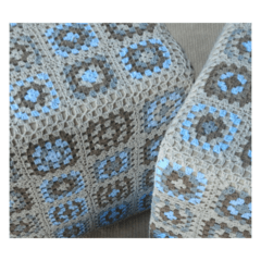 Puff Quadrado de Crochet Tons Pasteis na internet