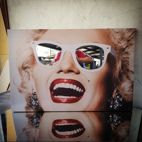 Marilyn monroe best sale con gafas