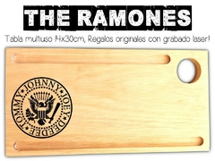 The Ramones tabla multiuso con grabado laser. Regalos oroginales y utilizables todo el año!