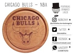 PLATO DE ASADO REDONDO: CHICAGO BULLS NBA - PICATABLAS GRABADO LASER