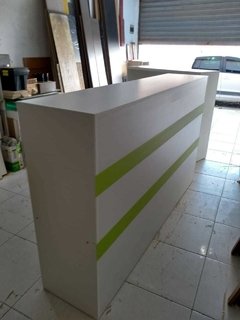 Balcão caixa colmeia MDF Branco com gaveta e faixas verde.cód BLB11 - comprar online