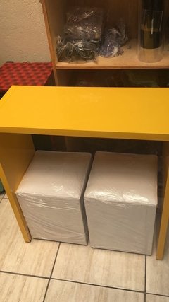 Mesa MDF Amarelo Brilhante não acompanha puffs .cód AMDA - comprar online