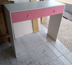 Mesa aparador MDF Branco com gavetas rosa.cód MAB1