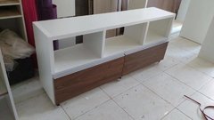 Rack para sala com nichos e duas gavetas .CÓD R145