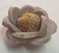 flower-wrappers-for-wedding-sweets-helena-shantung