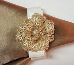 Napkin Holder Flower & Pearl (20 pieces) - Celebrity Forminhas de Doces Para Casamento