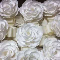 napkin-ring-for-wedding-decor-fabric-flower-p1-off-white