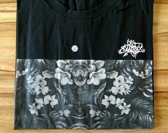 Camiseta Classic tarja floral - Classic Surf Skate Shop