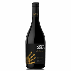 Manos Negras Artesano Pinot Noir