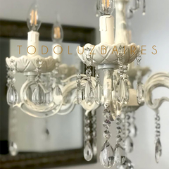 Araña de aluminio blanca de 6 luces con caireles y almendras de vidrio - comprar online