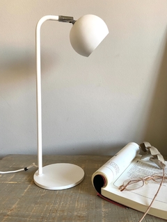 Lámpara de escritorio/velador Schwartz - comprar online