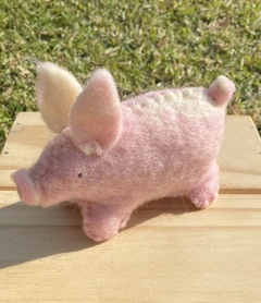 Cerdito de fieltro