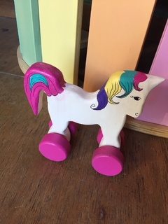 Unicornio de arrastre de madera - comprar online