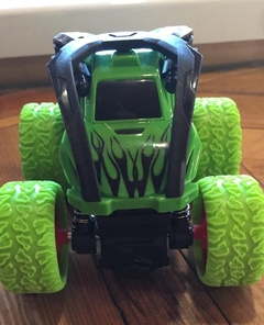 Auto bigwheels Monster vuelca - comprar online