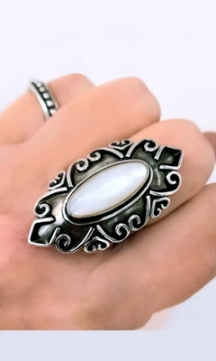 Anillo Peruano con Nacar