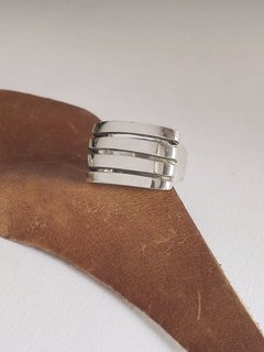 Anillo Quatre en internet