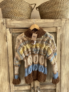 Sweater “Avellana”marrones y celeste.
