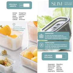 Pote Slim Multiuso 630ml com alimentos frescos, destacando as válvulas de ventilação e drenagem