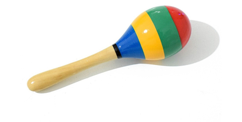 Maraca de madera pequeña