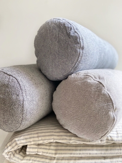 ALMOHADON ROLL ROCK - comprar online