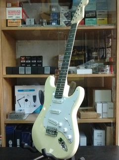Leonard Le362iv Guitarra Eléctrica Tipo Stratocaster Beige