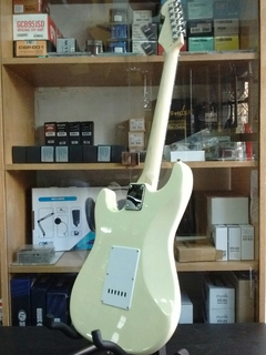 Leonard Le362iv Guitarra Eléctrica Tipo Stratocaster Beige - comprar online