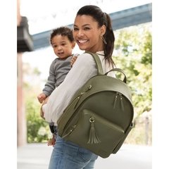 Bolsa Maternidade - Greenwich Simply Chic Backpack - Olive - Skip Hop - FPKids Produtos Infantis | Produtos Para Bebês, Crianças e Mamães