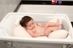 Almofada de Banho para Bebê Creme - Baby Pil na internet