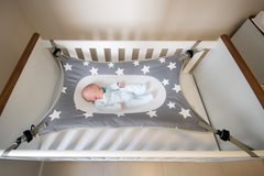 Cama Segura para Bebê Primeiro Sono Cinza - Baby Pil - FPKids Produtos Infantis | Produtos Para Bebês, Crianças e Mamães
