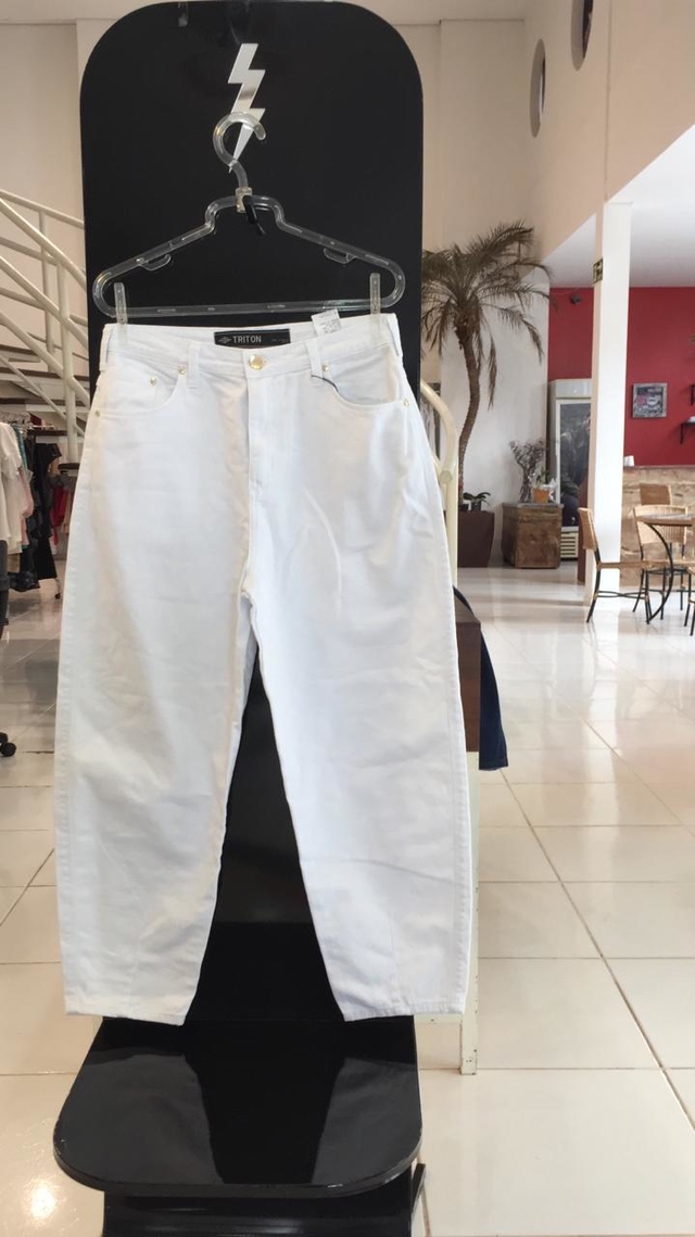 Calça Jeans branca sarja slouch super high (mcr) 37552-1 - comprar online
