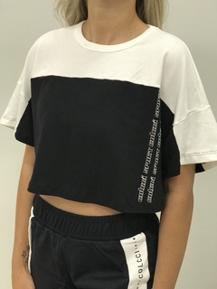 CROPPED PRETO E OFF WHITE