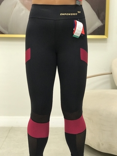 LEGGING PRETA - DETALHE VINHO - comprar online