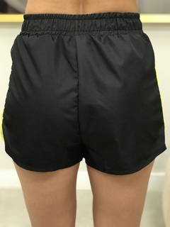 SHORT NYLON - COLCCI na internet