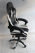 Silla Gamer Netmak Beast Blanca y Negra Reclinable en internet