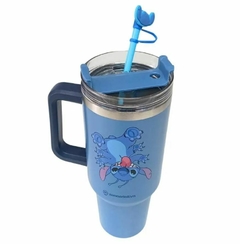 CANECÃO TUMBLER C/ PINGENTE STITCH - Magia e Fantasia